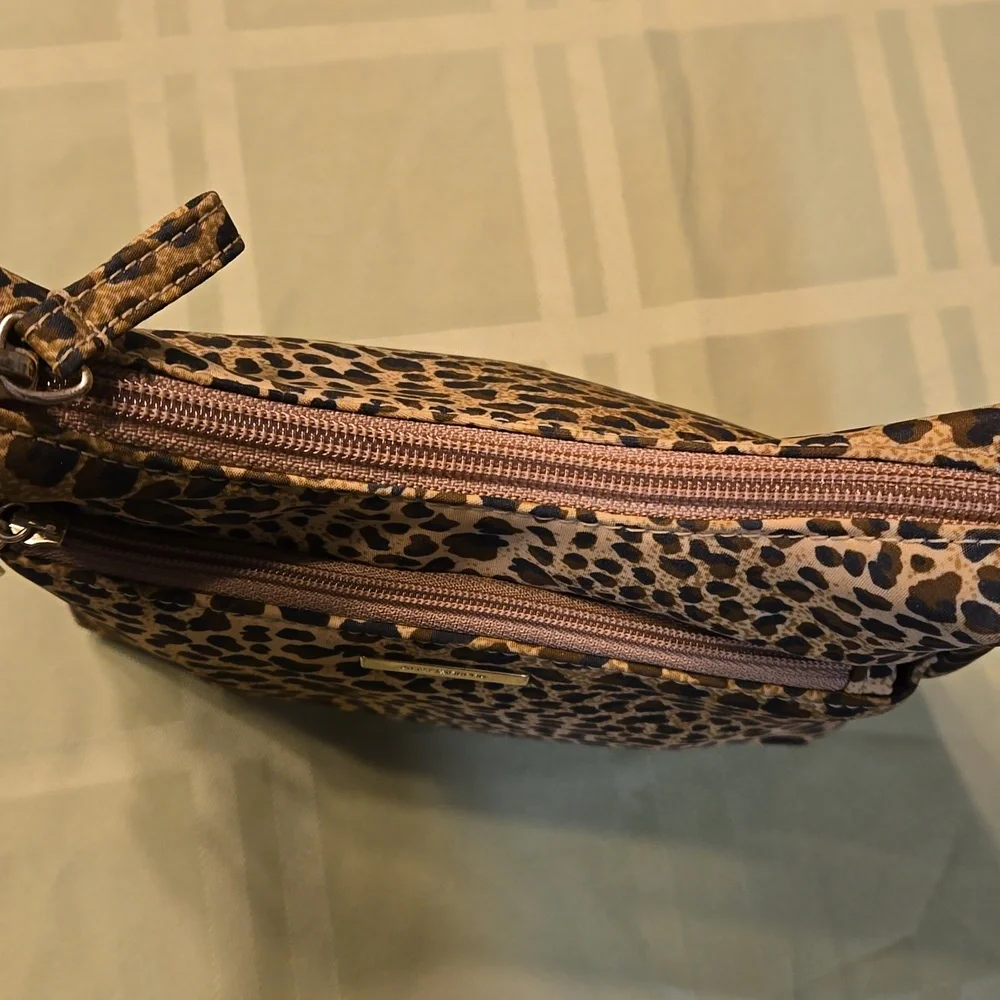 Liz Claiborne EUC Mini shoulder bag, animal print - Picture 8 of 9